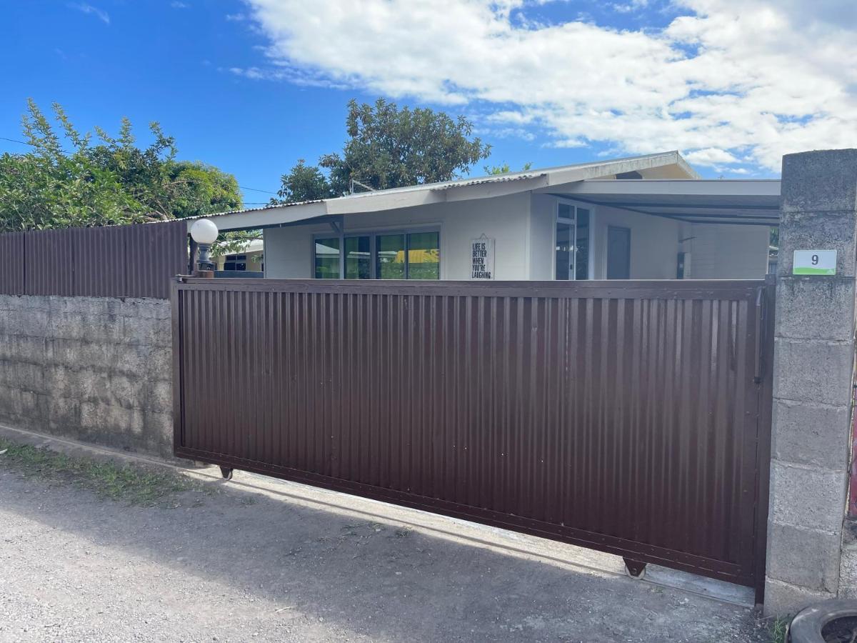 Tuatahi Beach Lodge Punaauia  Екстер'єр фото