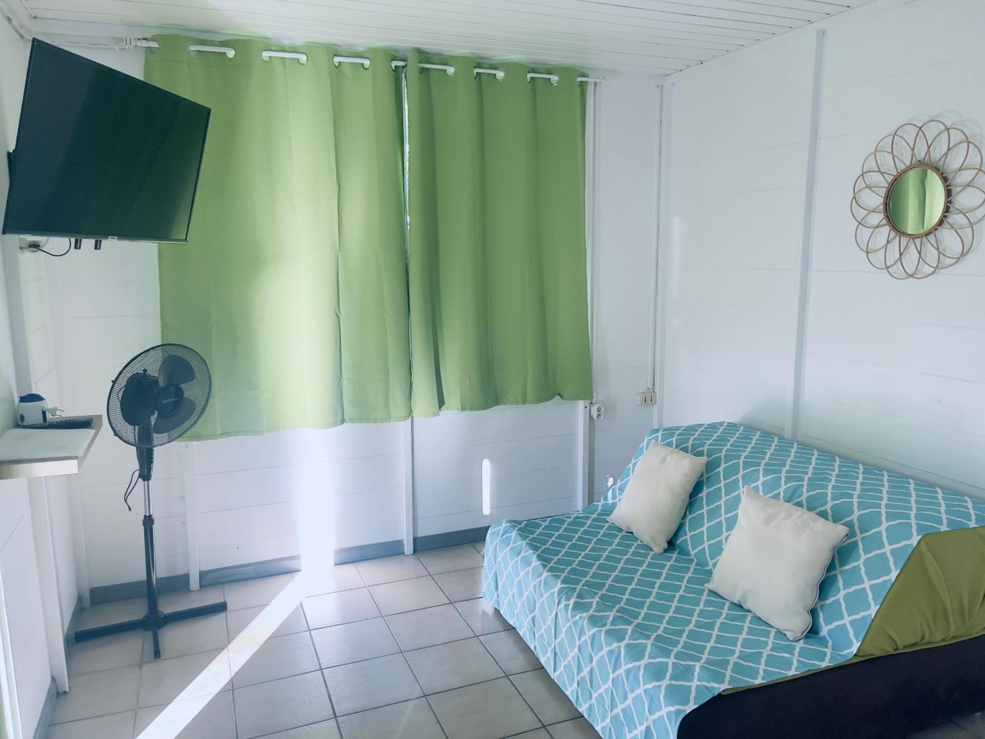 Tuatahi Beach Lodge Punaauia  Екстер'єр фото